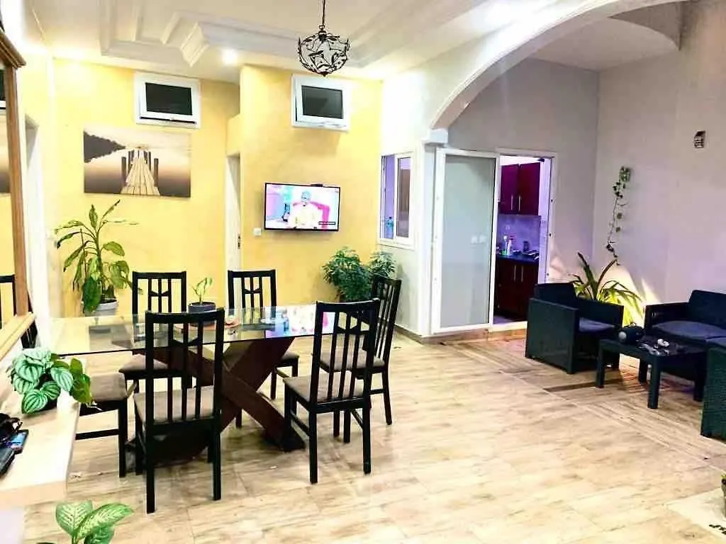 Belle Villa Confortable Avec Gardien Dakar